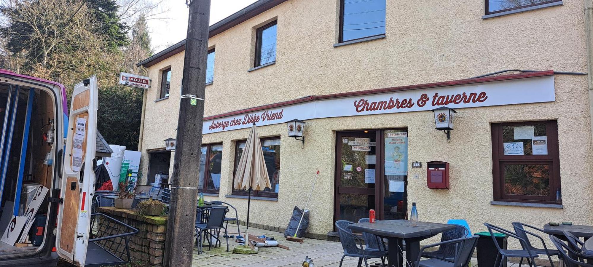 Dikke Vriend , Herberg & Taverne Chiny Exterior foto